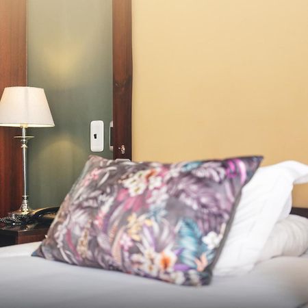 The Graham Hotel เกรแฮมส์ทาวน์ ภายนอก รูปภาพ