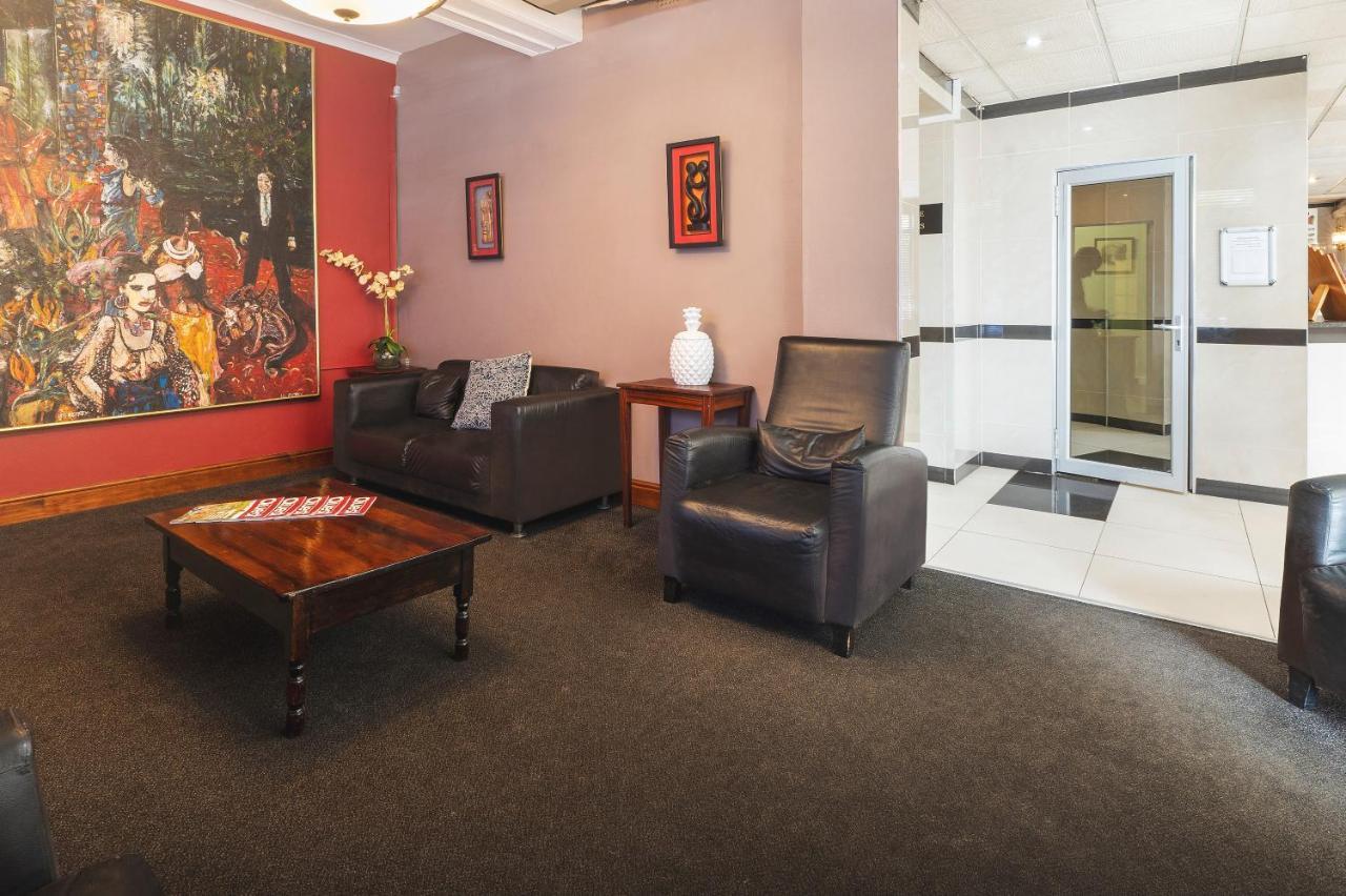 The Graham Hotel เกรแฮมส์ทาวน์ ภายนอก รูปภาพ